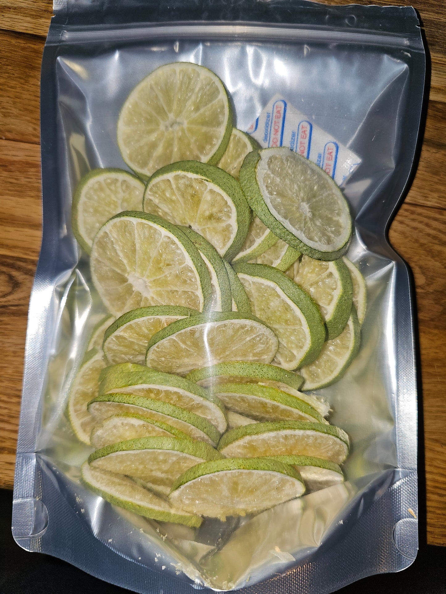 Premium Freeze-Dried Lime Slices